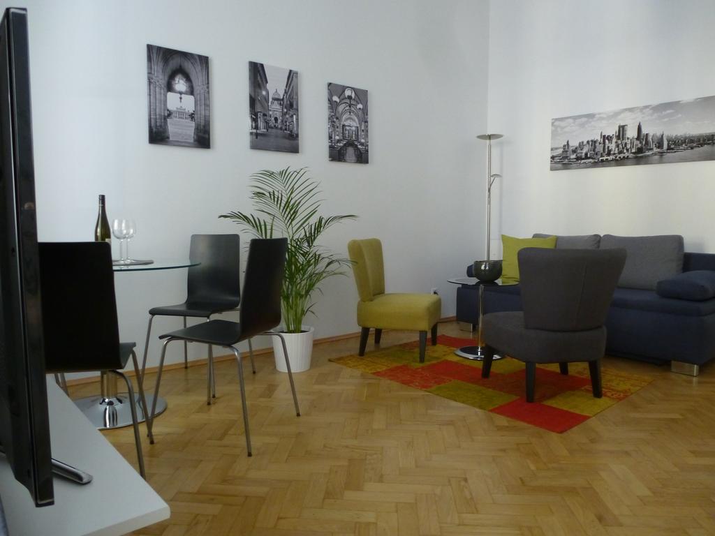 Charming Viennese